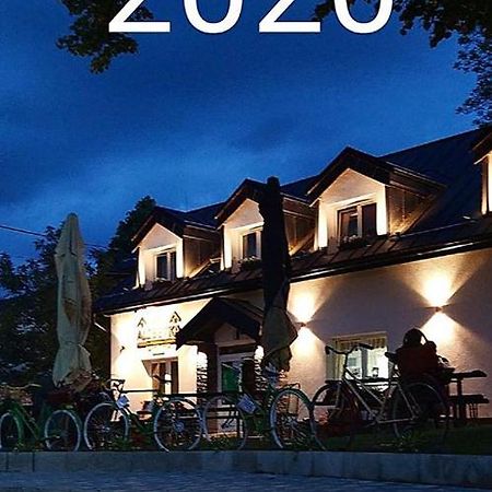 Pizzeria Alzbetka Otel Strecno Dış mekan fotoğraf