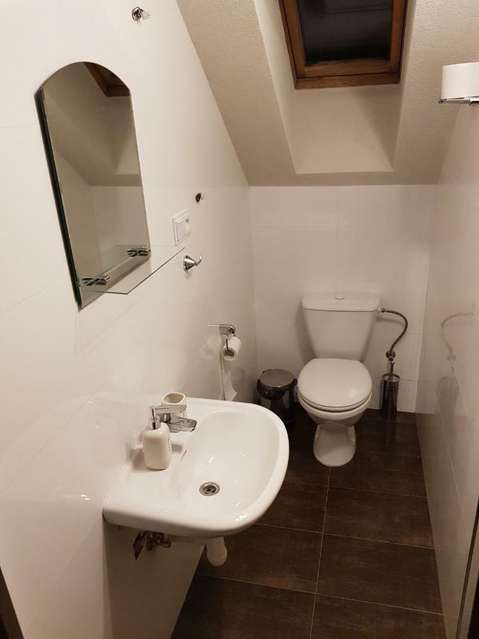Pizzeria Alzbetka Otel Strecno Dış mekan fotoğraf