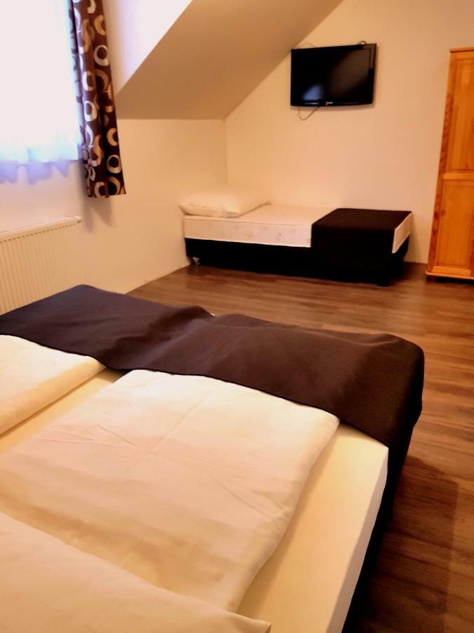 Pizzeria Alzbetka Otel Strecno Dış mekan fotoğraf