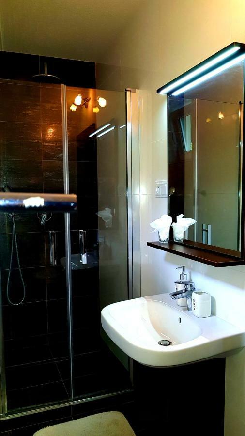 Pizzeria Alzbetka Otel Strecno Dış mekan fotoğraf